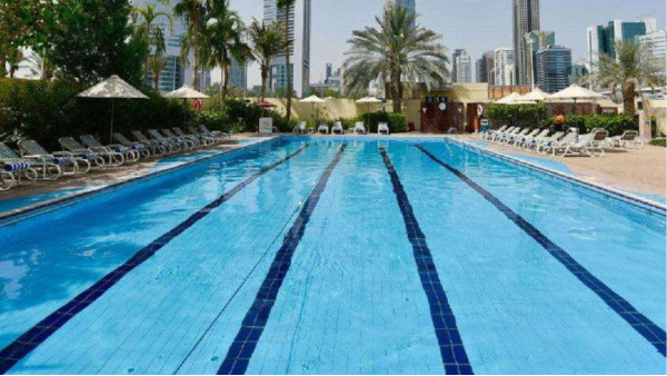 泳池設(shè)備之游泳池水質(zhì)小知識