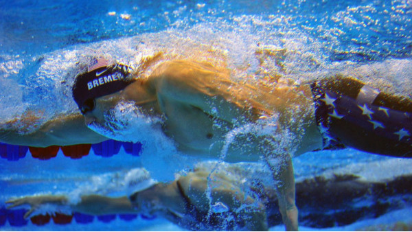 游泳館為什么要用泳池專(zhuān)用除濕機(jī)？